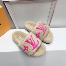 Louis Vuitton Slippers